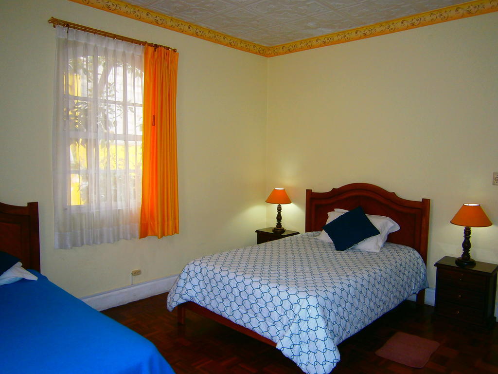 The Yellow House Quito Chambre photo