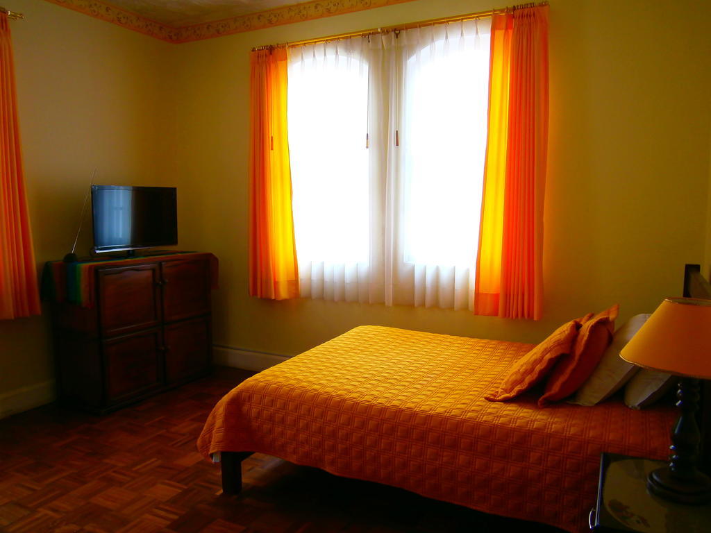 The Yellow House Quito Chambre photo